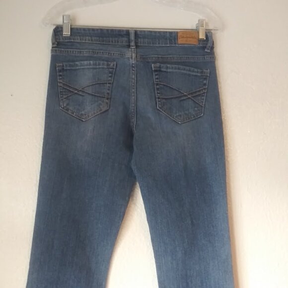 Aeropostale women's size 6R mid wash jeans - Picture 5 of 15